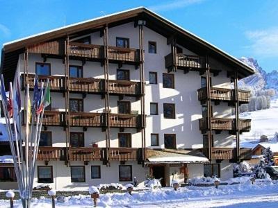 Residence Astoria La Villa  Zewnętrze zdjęcie